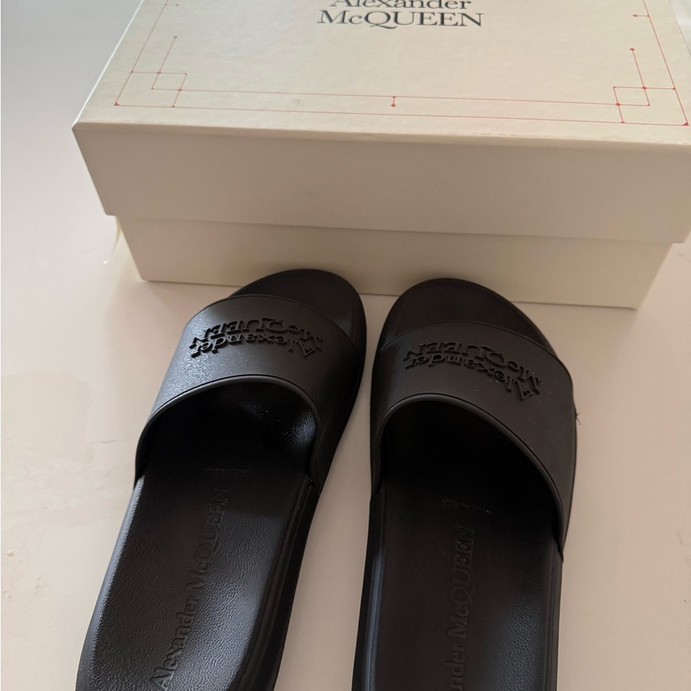 Alexander McQueen Black Logo Slide Sandals - Picture 2 of 4
